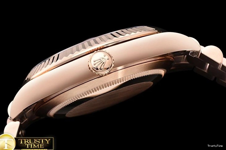 0512 RDD0218A – DayDate 40mm Casual 690